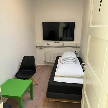 Italian 7 Homestay *